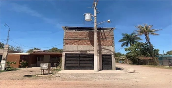 13_2100 | En Venta muy Amplia Casa, Ejido 9 de Diciembre. | GCI Bienes Raíces