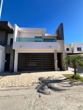 5_2446 | VENTA CASA FRACC BOSQUES DEL PEDREGAL | GCI Bienes Raíces