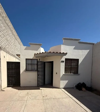 5_2812 | CASA EN RENTA AMUEBLADA FRACC VIÑEDOS | GCI Bienes Raíces