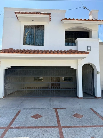 5_2943 | CASA EN VENTA COL CENTRO 3 REC | GCI Bienes Raíces